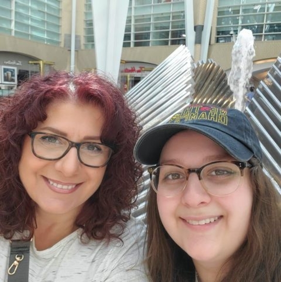 Meet your Posher, Sandra - Picture 1 of 1